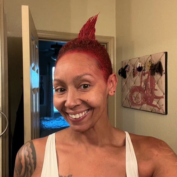 Meet your Posher, Tyshea - Picture 7 of 9